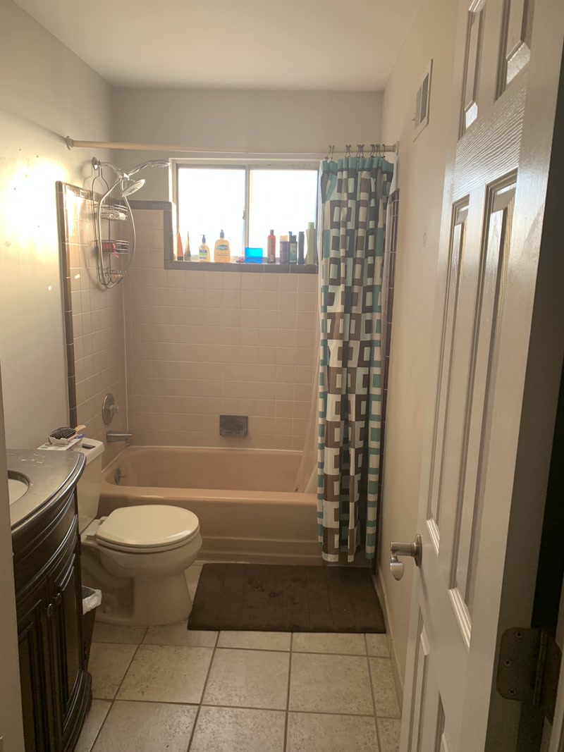 Bathroom before renovation