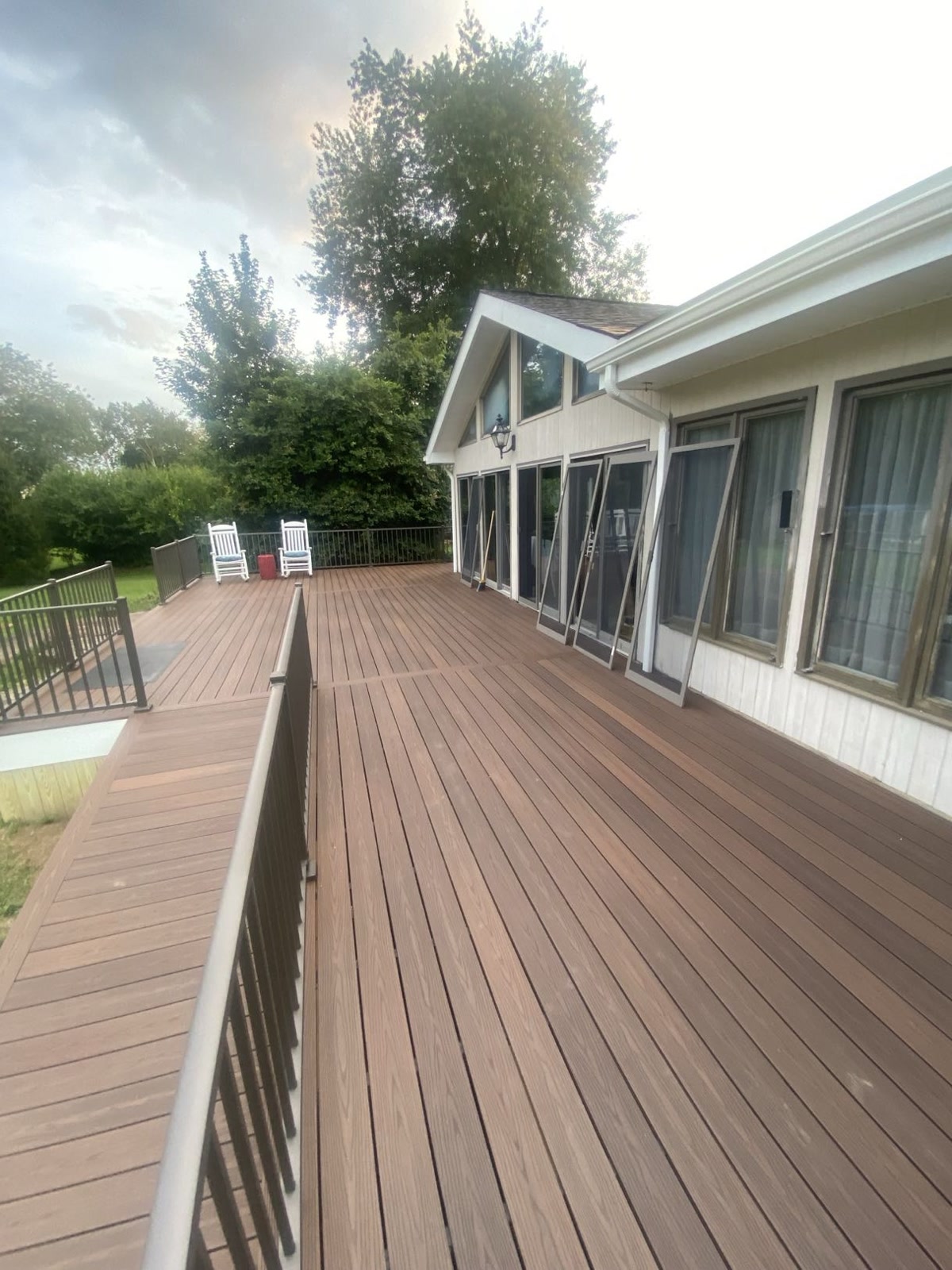 Full composite deck wraparound